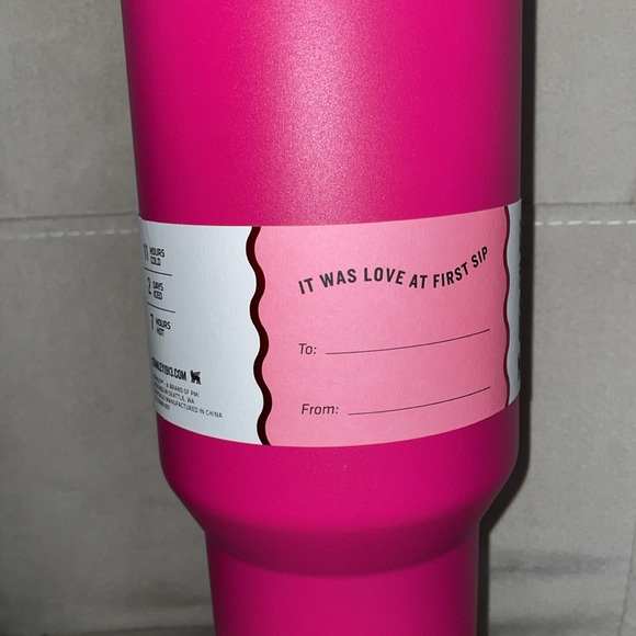 VDAY Sale💕 Pink Valentines Day Stanley Cup - Picture 3 of 3